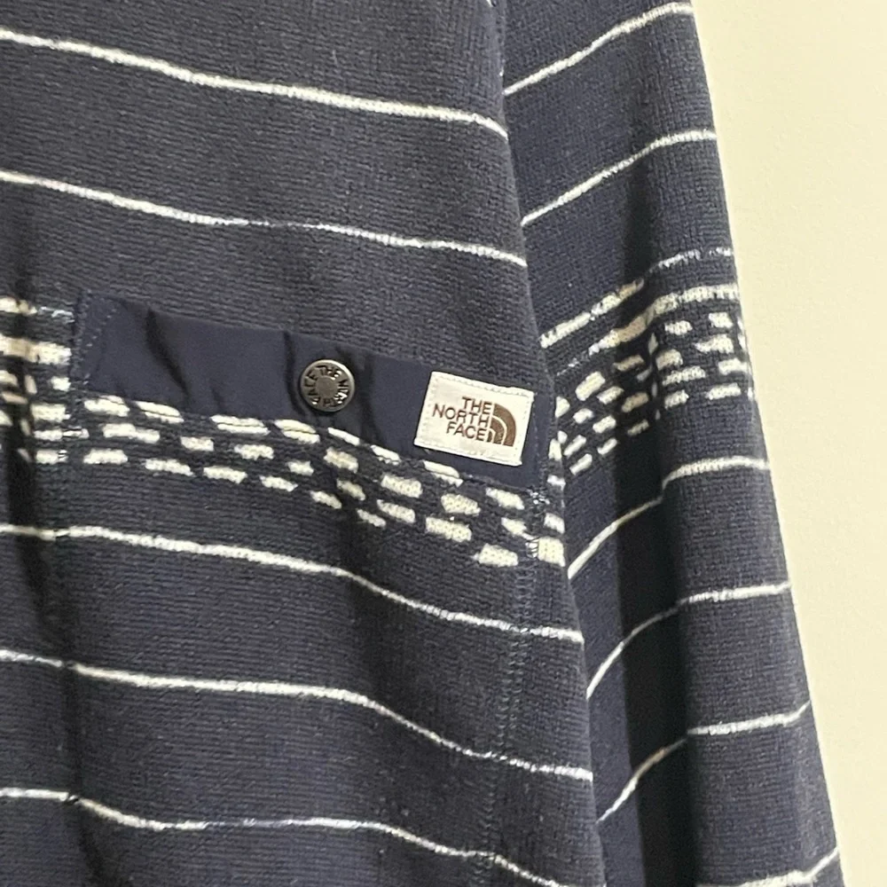 The North Face Men XXL Printed 1/4 Zip Fleece Jacket Pullover Navy/black white‎